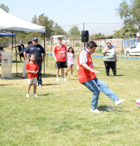 Los Andes inaugura mejoramiento de la cancha del Club Deportivo Atlético O’Higgins