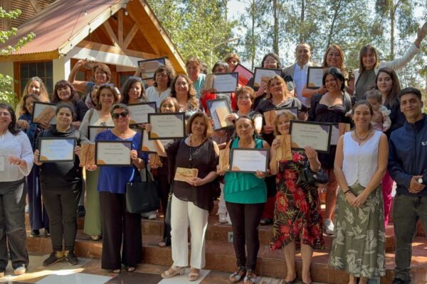 Minera Vizcachitas celebra emotivo cierre de la tercera edición del programa “Emprendedoras de Putaendo”