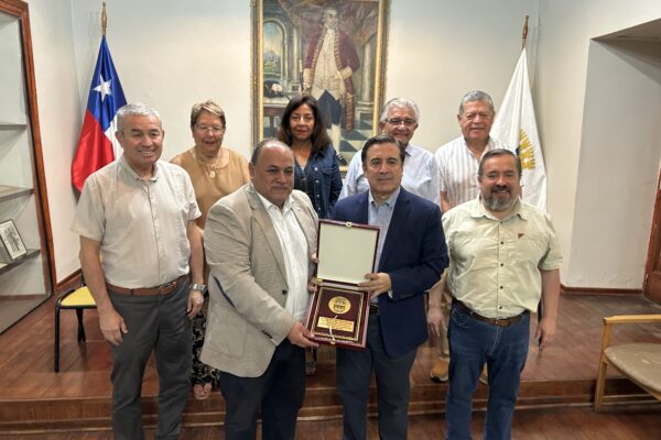 Concejo Municipal de Los Andes reconoce labor del Delegado Presidencial Provincial Cristian Aravena