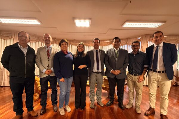 Mejorar conectividad vial y protección del Río Aconcagua pide Alcaldesa de San Felipe a la Seremi de Obras Públicas