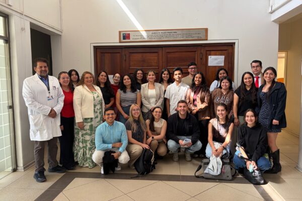 Dieciséis nuevos médicos y odontólogos se suman a la red del Servicio de  Salud Aconcagua