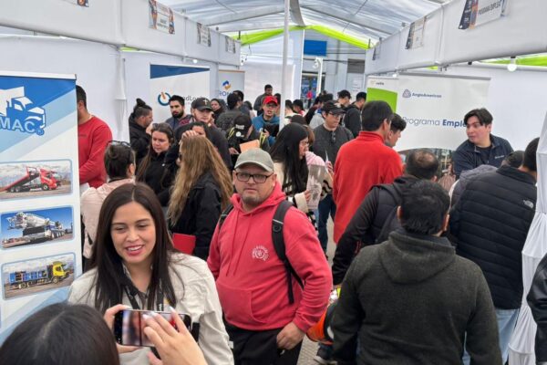 Tercera versión de la Feria Laboral Municipal ofrecerá más de 2.300 vacantes en Los Andes