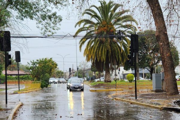 Sistema frontal llegará con lluvias este miércoles a la región de Valparaíso