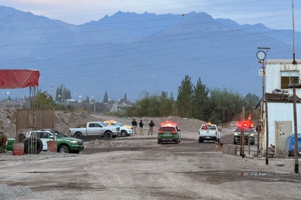 En San Felipe desalojan terreno ocupado ilegalmente por Áridos Córdova en sector Tres Esquinas