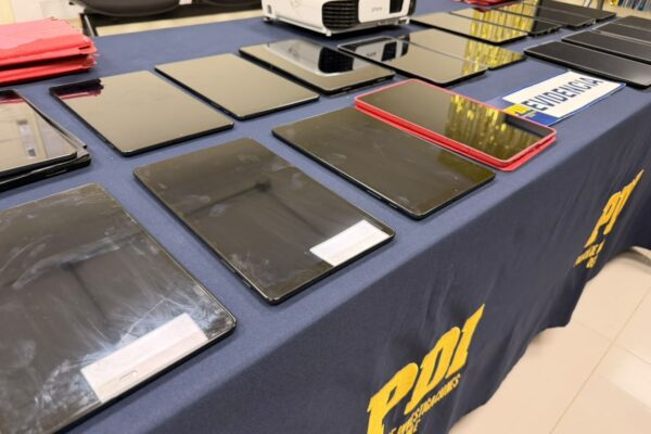 Profesor es Detenido por la PDI de San Felipe por sustraer tablets en el Colegio Alonso de Ercilla