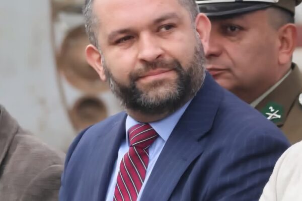 Concejal Basilio Muena vuelve a cuestionar a Chilquinta por cortes de energía y exige reforzar medidas preventivas