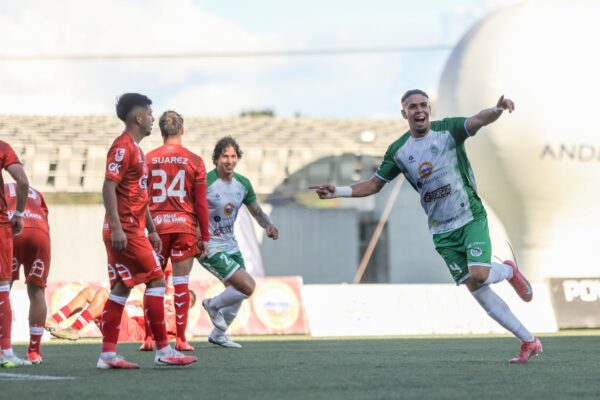 Unión San Felipe queda rezando para salvarse tras derrota en Puerto Montt
