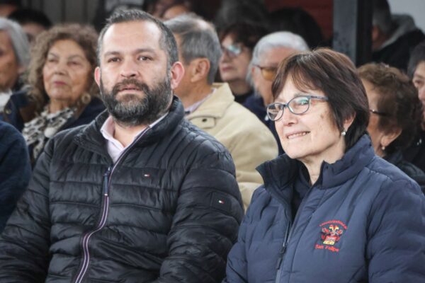 Concejal Muena celebra mejoras implementadas en la Farmacia Municipal de San Felipe