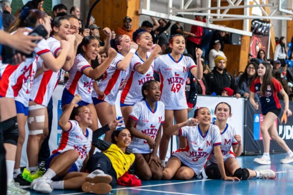 Liceo Mixto San Felipe se coronó campeón nacional escolar de balonmano y va al sudamericano de Ecuador