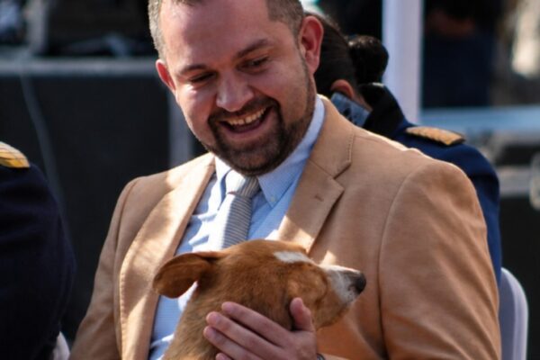 Concejal Muena solicita convenios con organizaciones animalistas de San Felipe