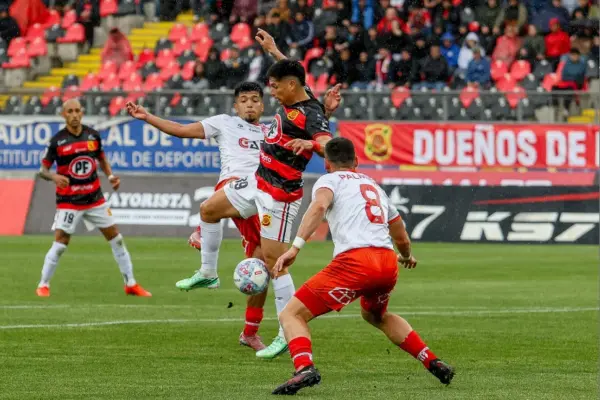 Unión San Felipe cayó goleado por el colista en Talca