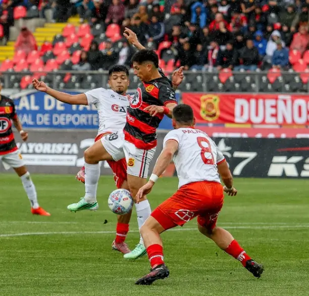 Unión San Felipe cayó goleado por el colista en Talca